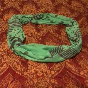 Fashion Green /black scarf wrap